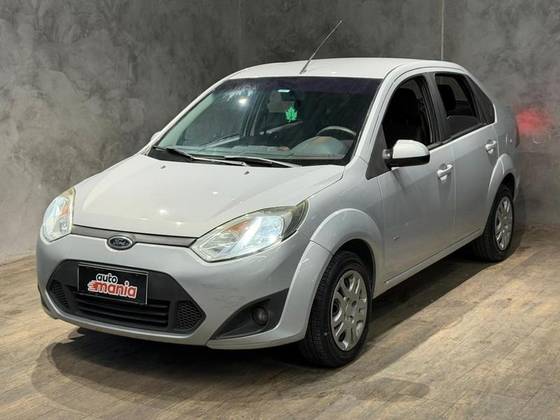FORD FIESTA 1.6 ROCAM SE PLUS SEDAN 8V FLEX 4P MANUAL FORD FIESTA 1.6 ROCAM SE PLUS SEDAN 8V FLEX 4P MANUAL